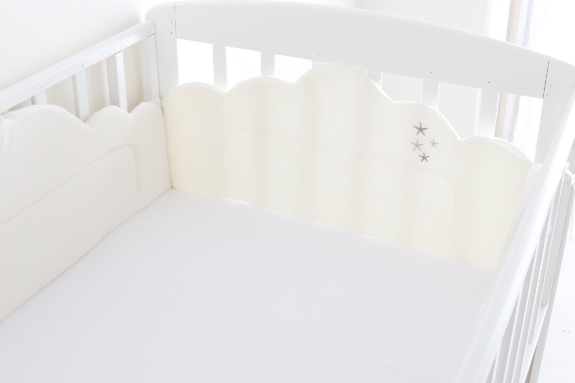 ミュン　ティンバーベビーベッド・ベッドガードセット ミュン様専用 ティンバーベビーベッド・ベッドガードセット